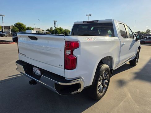 Used 2021 Chevrolet Silverado 1500 LT AWD/4WD image 4