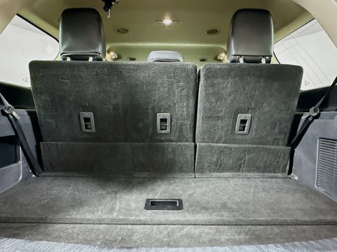 Used 2024 Ford Expedition XLT image 30