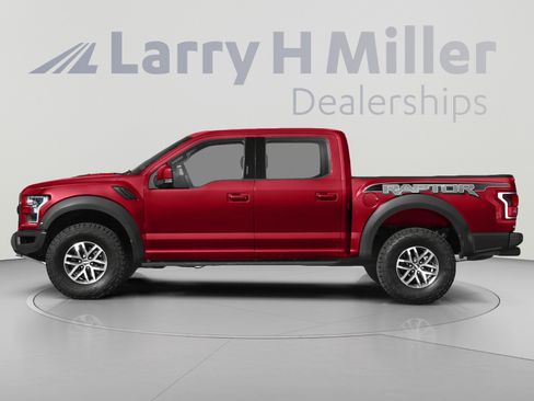 Used 2018 Ford F150 Raptor w/ Equipment Group 802A Luxury AWD/4WD image 3