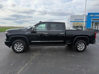 Used 2024 Chevrolet Silverado 2500 High Country w/ High Country Premium Package AWD/4WD video 2
