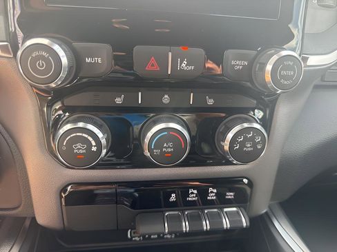 New 2026 RAM 1500 Big Horn AWD/4WD image 16