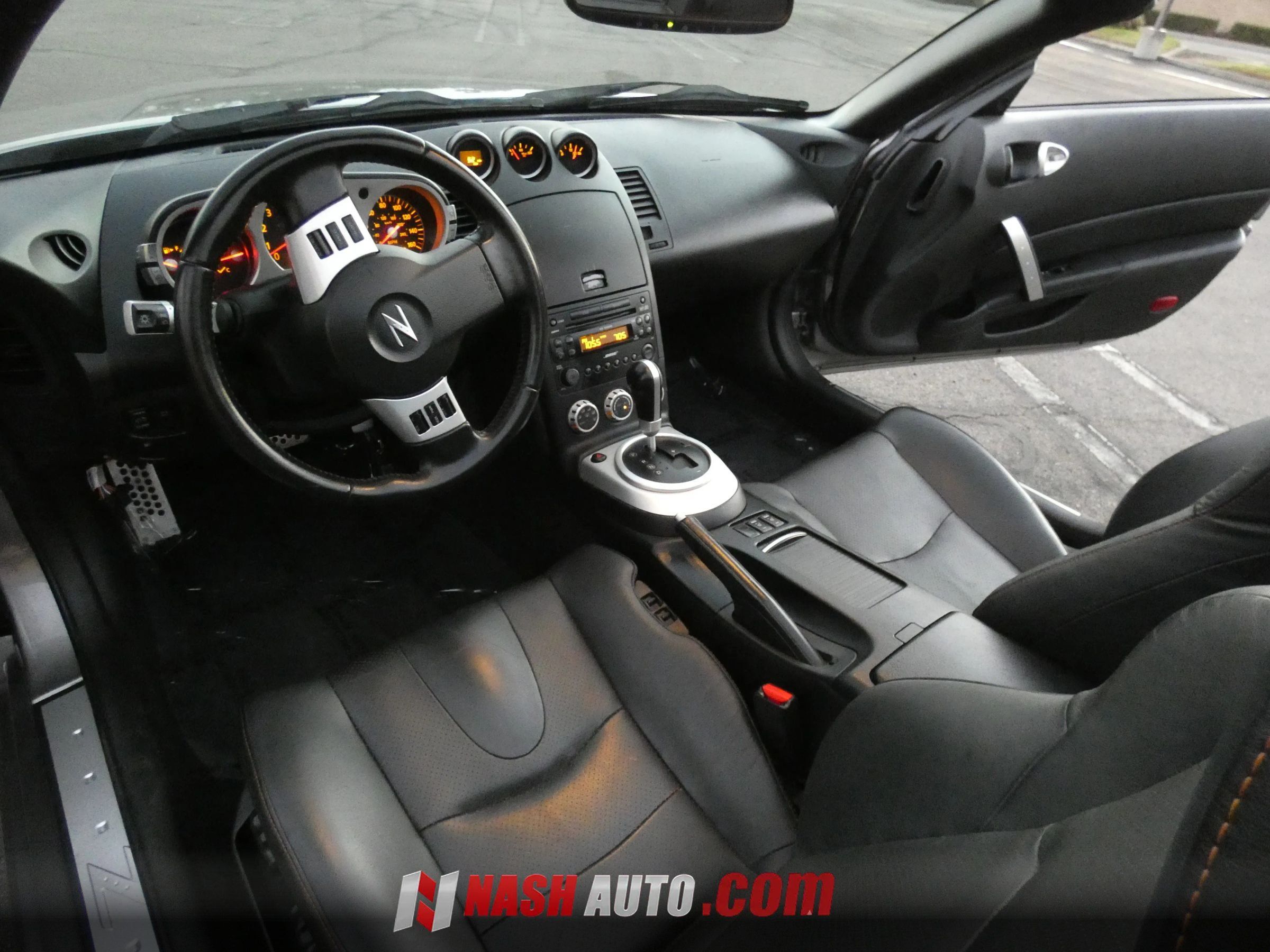 Used 2008 Nissan 350Z Touring RWD image 25