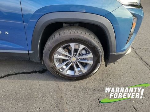 Used 2026 Chevrolet Equinox LT w/ Convenience Package II image 19