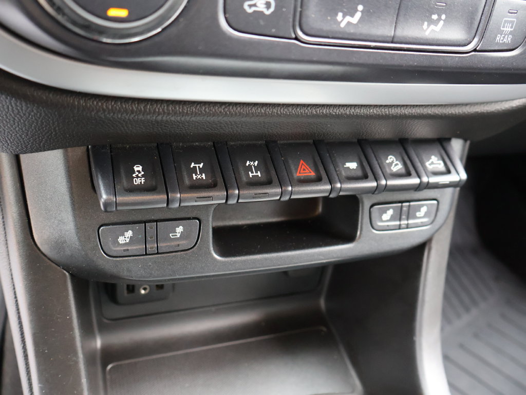 Used 2019 Chevrolet Colorado ZR2 w/ ZR2 Midnight Special Edition AWD/4WD image 21