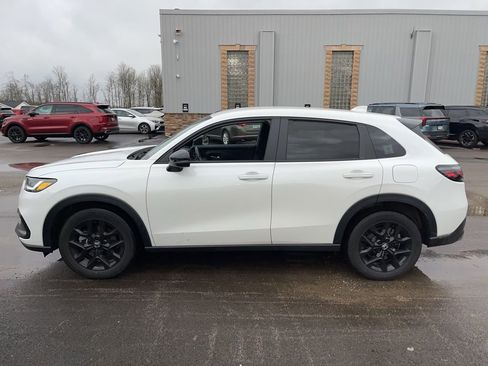 Used 2024 Honda HR-V Sport image 3