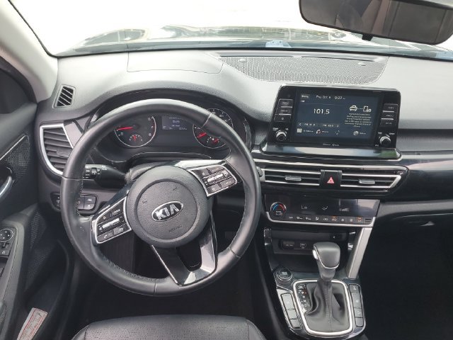 Used 2021 Kia Seltos EX AWD/4WD image 13