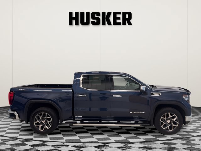 Used 2022 GMC Sierra 1500 SLT w/ SLT Premium Plus Package AWD/4WD image 12