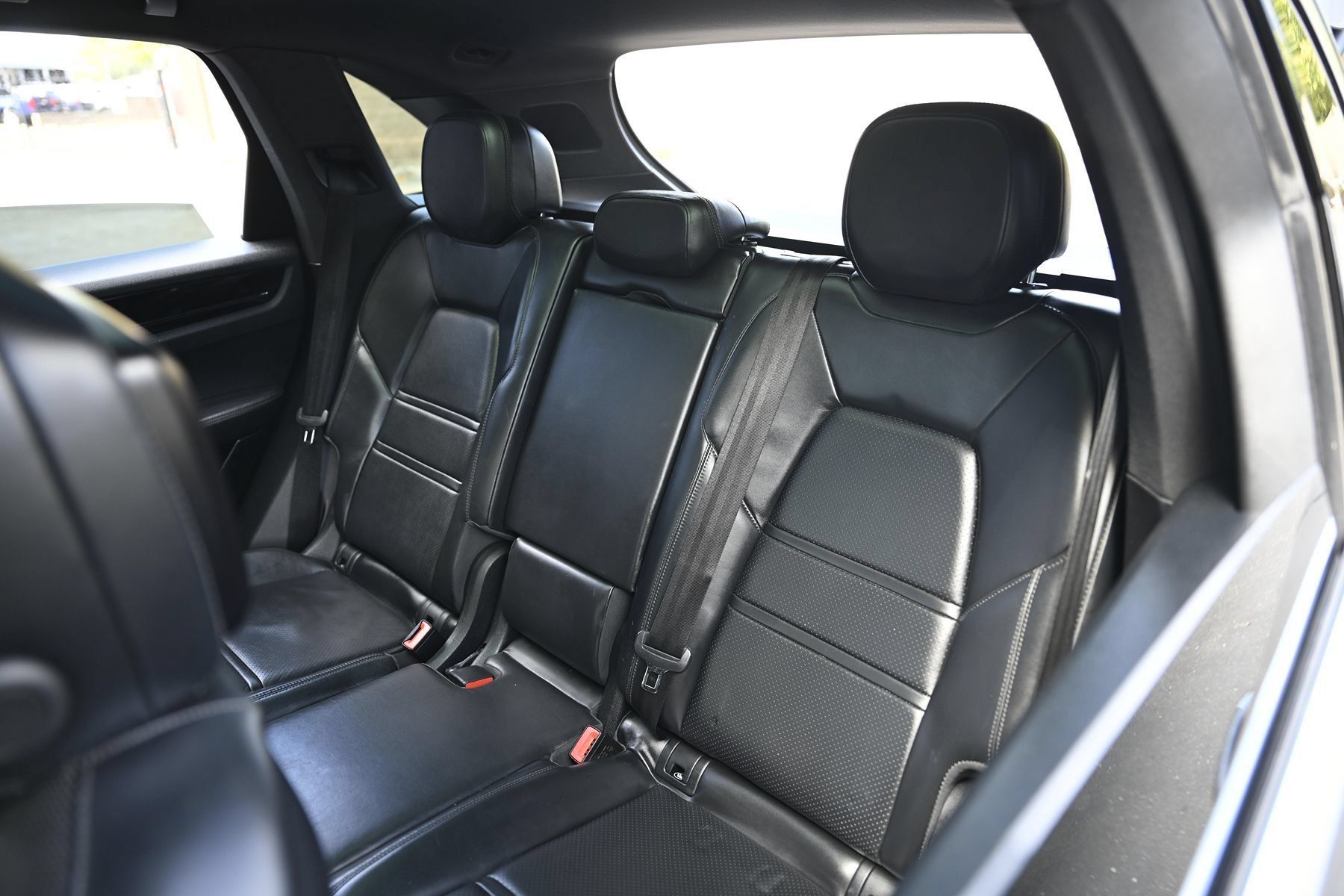 Used 2019 Porsche Cayenne AWD/4WD image 15