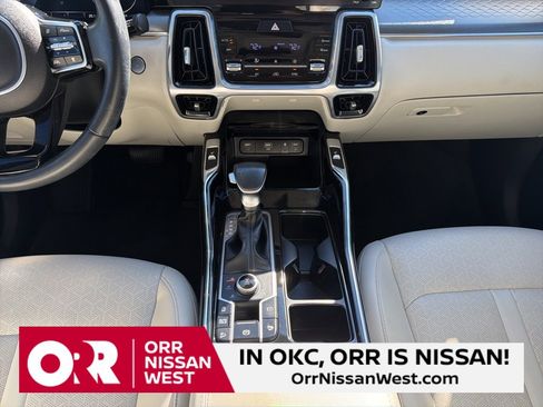 Used 2023 Kia Sorento SX image 27