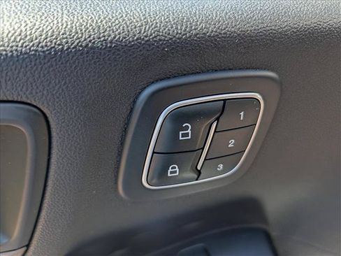 Used 2020 Ford Escape Titanium AWD/4WD image 31