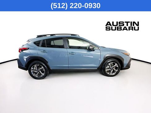 Used 2025 Subaru Crosstrek 2.0i Premium image 9