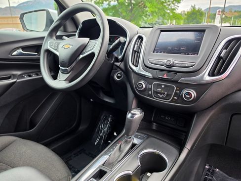 Used 2020 Chevrolet Equinox LT AWD/4WD image 15