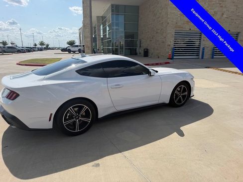 Used 2024 Ford Mustang Coupe RWD image 8