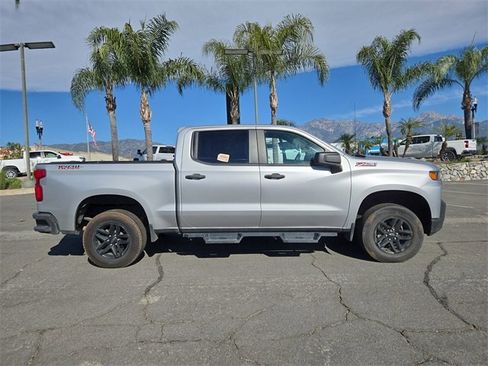 Used 2019 Chevrolet Silverado 1500 Custom Trail Boss w/ Custom Convenience Package image 2