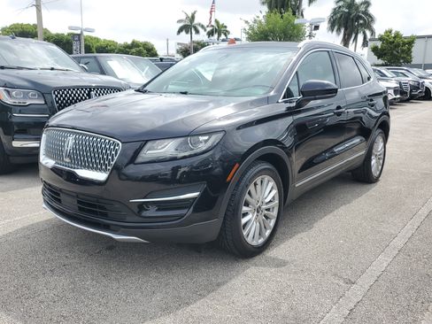 Used 2019 Lincoln MKC Premiere image 3