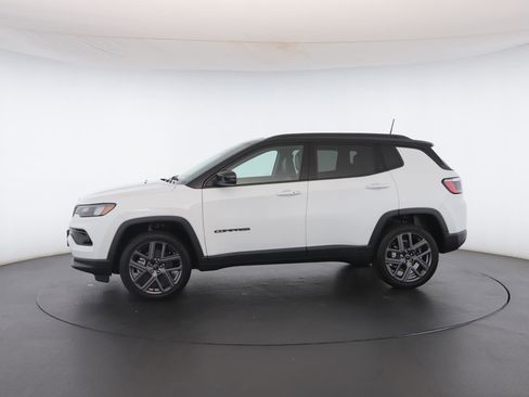 New 2026 Jeep Compass Limited w/ Sun, Sound & Navigation Group image 40