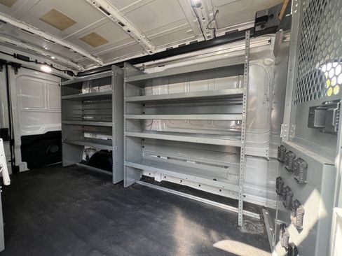 Used 2023 Ford Transit 250 Medium Roof RWD image 6