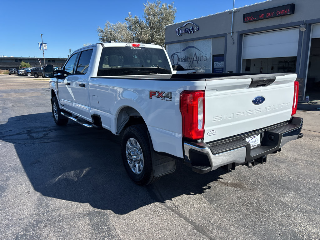 Used 2024 Ford F350 XLT w/ FX4 Off-Road Package AWD/4WD image 8