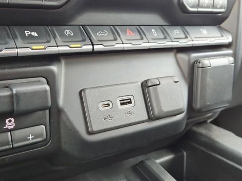 Used 2022 Chevrolet Silverado 1500 High Country image 43