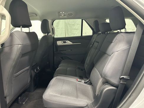 Used 2025 Ford Explorer Active image 50