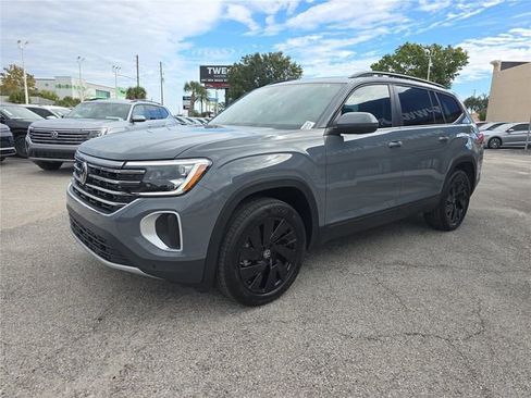 New 2026 Volkswagen Atlas SE image 8