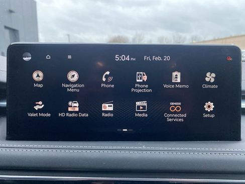 Used 2023 Genesis G70 2.0T image 12