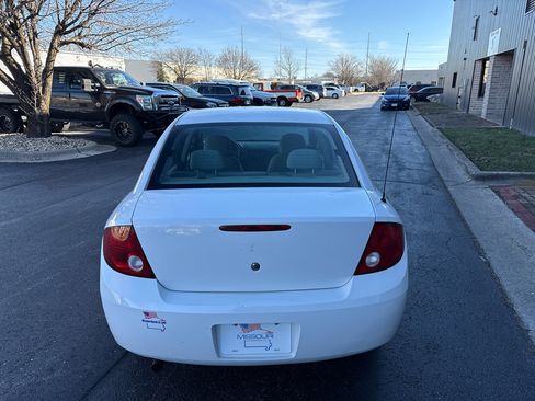 Used 2005 Chevrolet Cobalt LS image 4