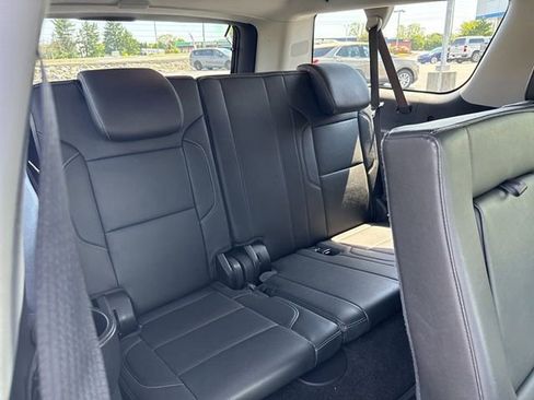 Used 2018 Chevrolet Suburban LT AWD/4WD image 26