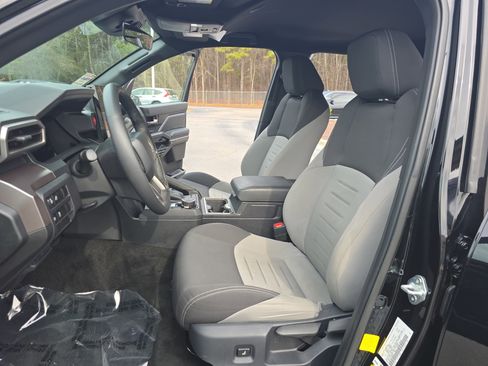 Used 2024 Toyota Tacoma TRD Sport image 17