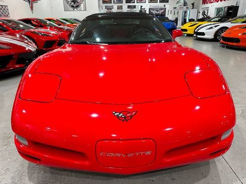 Used 2004 Chevrolet Corvette Convertible w/ Preferred Equipment Group RWD image 7