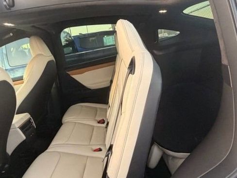 Used 2020 Tesla Model X Performance image 12