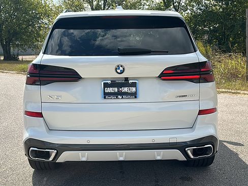 New 2026 BMW X5 sDrive40i w/ M Sport Package image 7