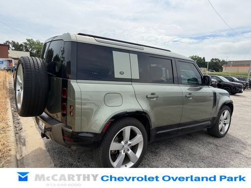 Used 2022 Land Rover Defender 110 X-Dynamic HSE AWD/4WD image 3