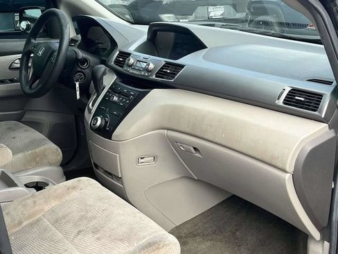 Used 2013 Honda Odyssey EX image 23