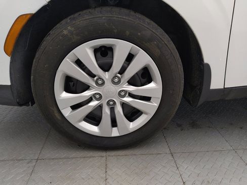 Used 2020 Kia Soul LX image 31