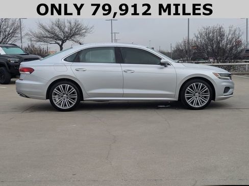 Used 2020 Volkswagen Passat 2.0T SE w/ Sunroof Package image 4