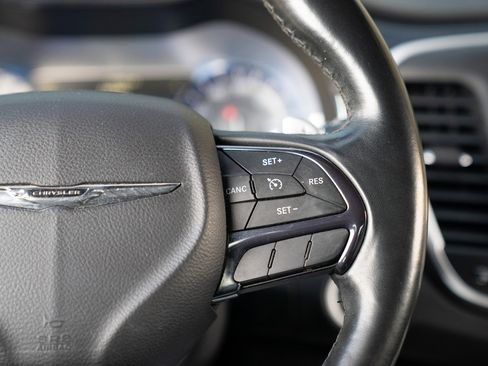 Used 2016 Chrysler 200 S w/ Comfort Group image 31