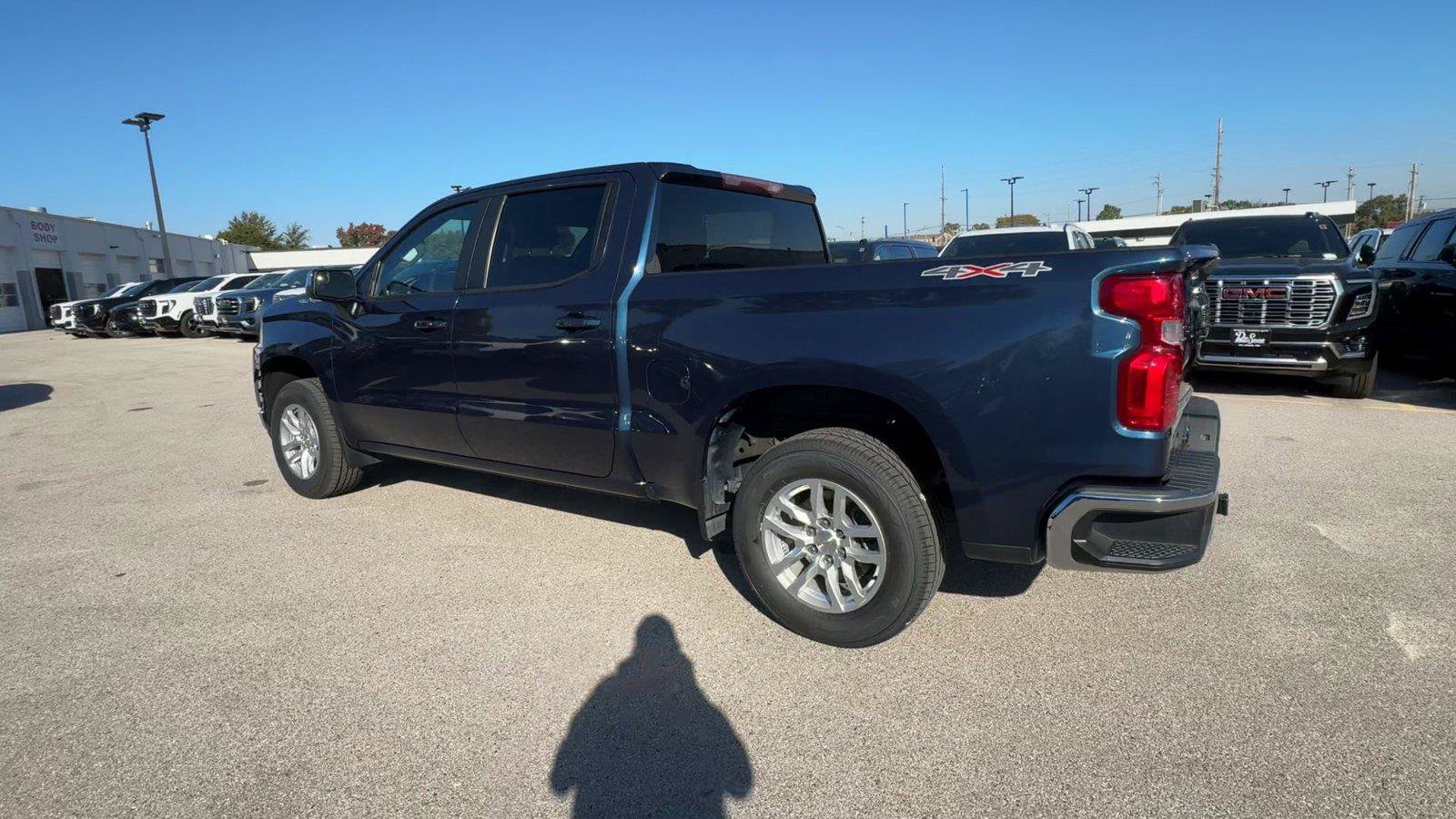 Used 2020 Chevrolet Silverado 1500 LT w/ All-Star Edition AWD/4WD image 7