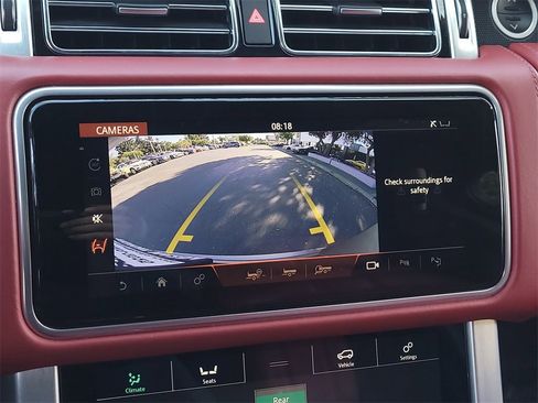 Used 2020 Land Rover Range Rover Autobiography image 18