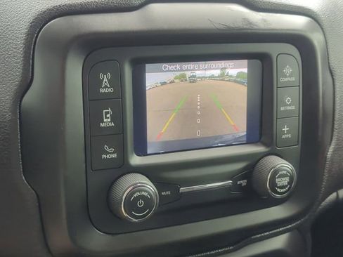 Used 2020 Jeep Renegade Sport FWD image 18