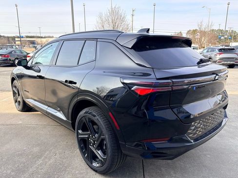 New 2026 Chevrolet Equinox EV RS FWD image 9