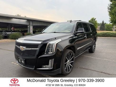 Used 2019 Cadillac Escalade ESV Platinum AWD/4WD image 1