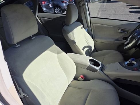 Used 2013 Toyota Prius Two image 7