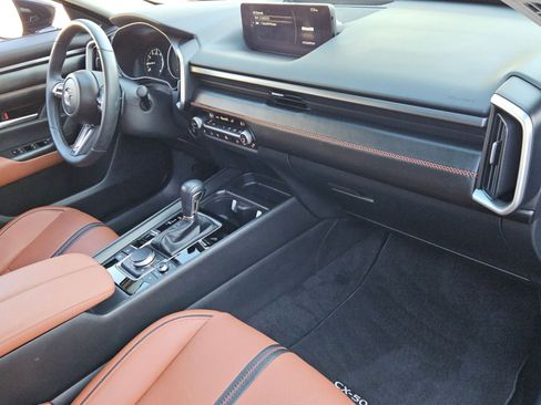 Certified 2025 MAZDA CX-50 Meridian Edition w/ Weather Package image 29