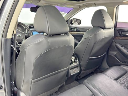 Used 2018 Nissan Maxima Platinum image 37
