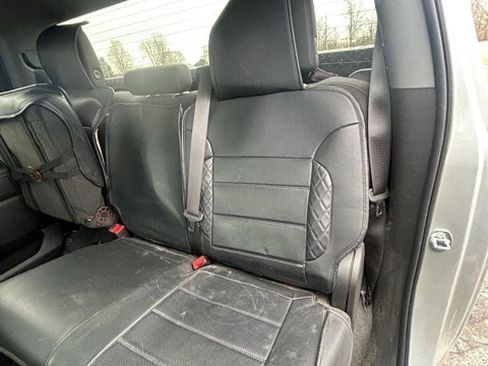 Used 2022 GMC Sierra 2500 SLE w/ SLE Convenience Package image 8