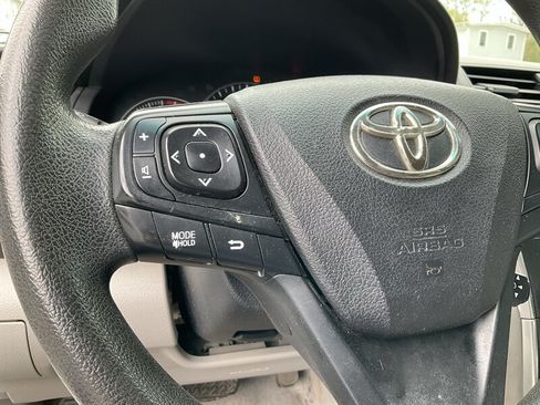 Used 2015 Toyota Camry LE FWD image 24