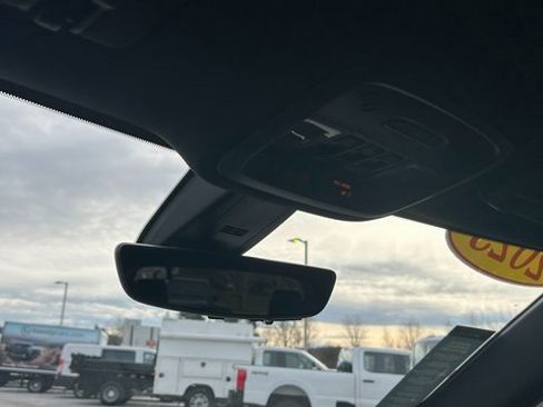 Certified 2023 Chevrolet Traverse Premier w/ Redline Edition image 25