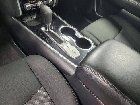 Used 2020 Nissan Pathfinder S FWD image 26
