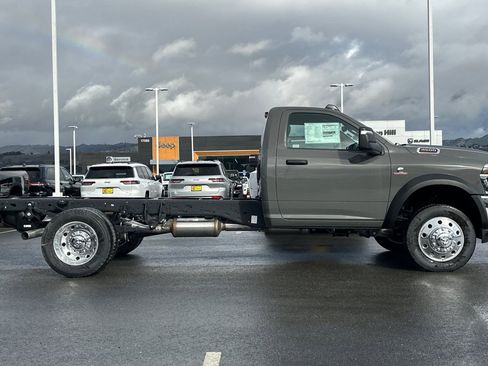 New 2026 RAM 4500 Tradesman AWD/4WD image 3